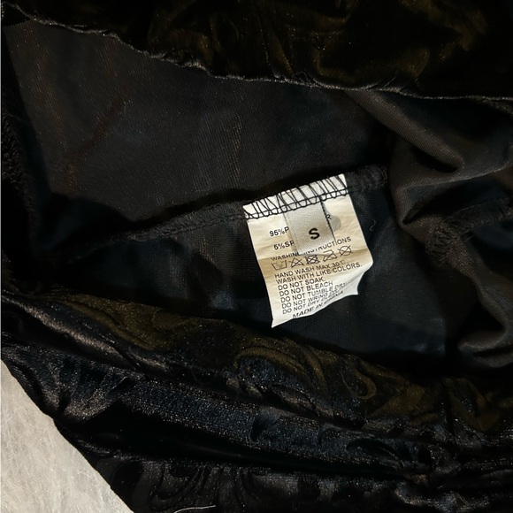 Victorian velvet leggings - Picture 8 of 9